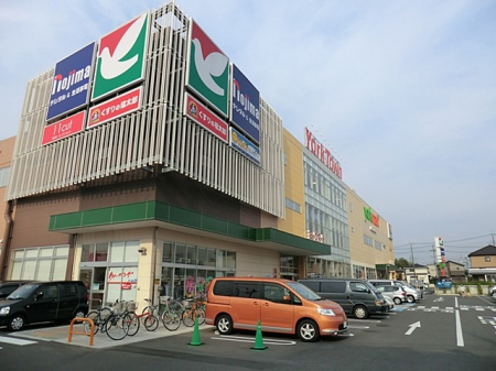 周辺環境 スーパー 450m ヨークマート鎌ケ谷東道野辺店(徒歩6分！毎日のお買い物に便利な近さが嬉しいですね！)